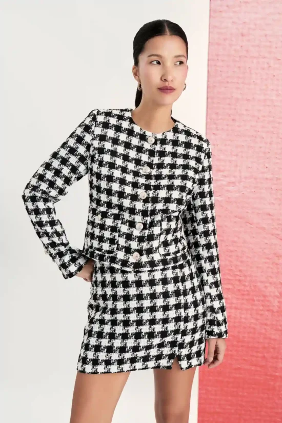 Saco Roxie B&W